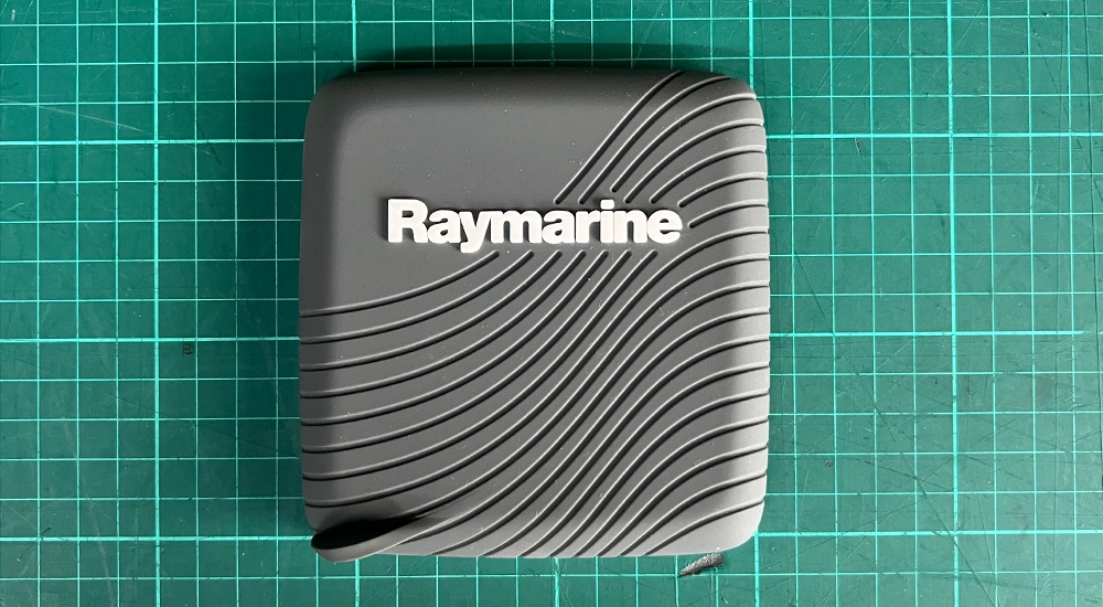 i50/i60/i70用 サンカバー_Raymarineロゴ(グレーフレーム用) 画像①