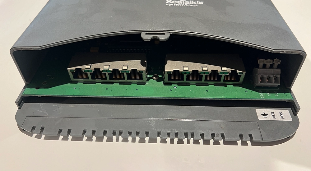 スイッチングハブ 画像③